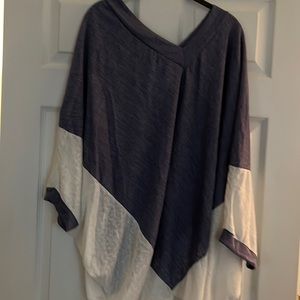 Blouse with v neck and light blue and white